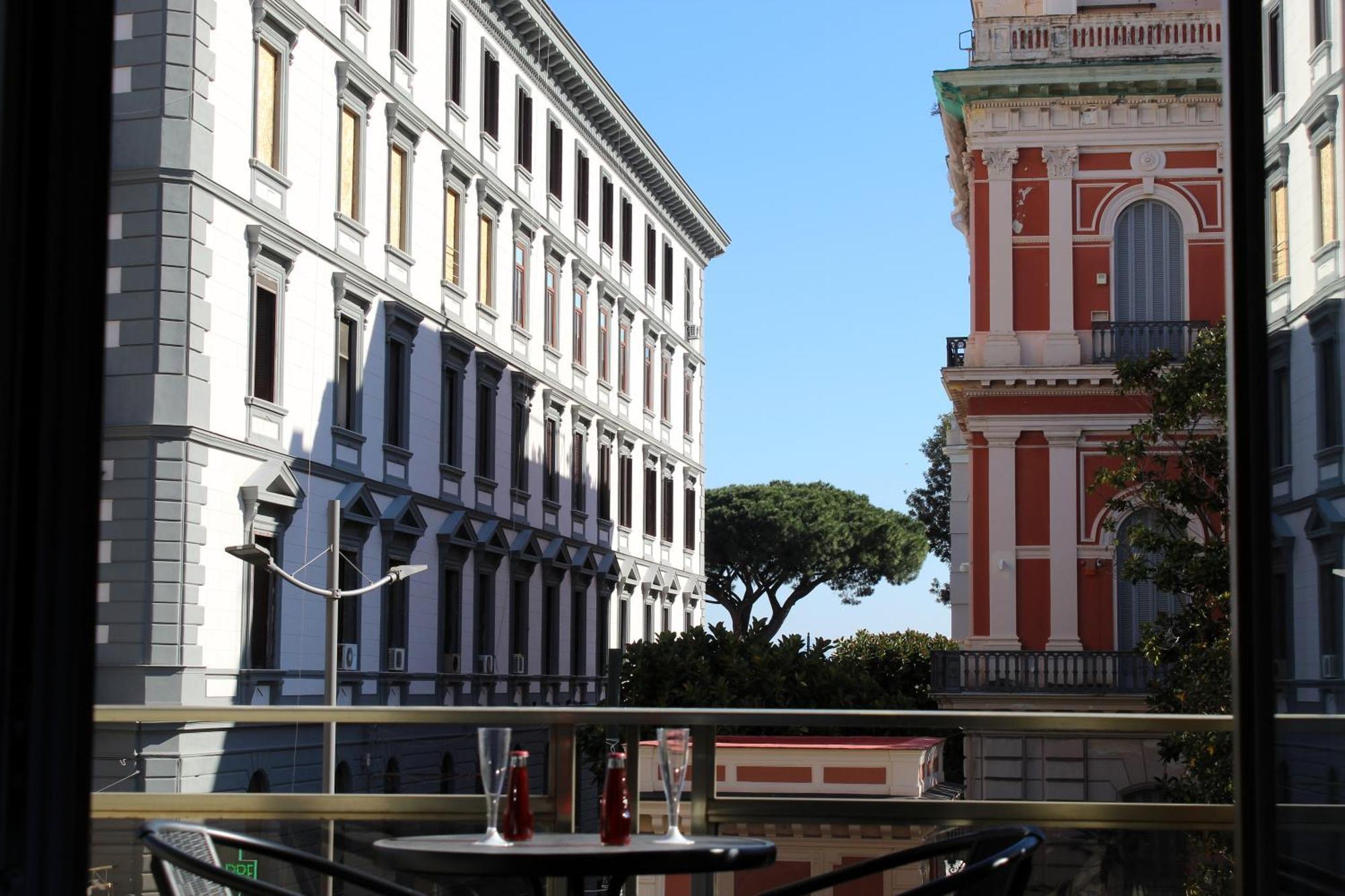 فندق Punto Felice Riviera - Centro Citta Lungomare Caracciolo نابولي المظهر الخارجي الصورة